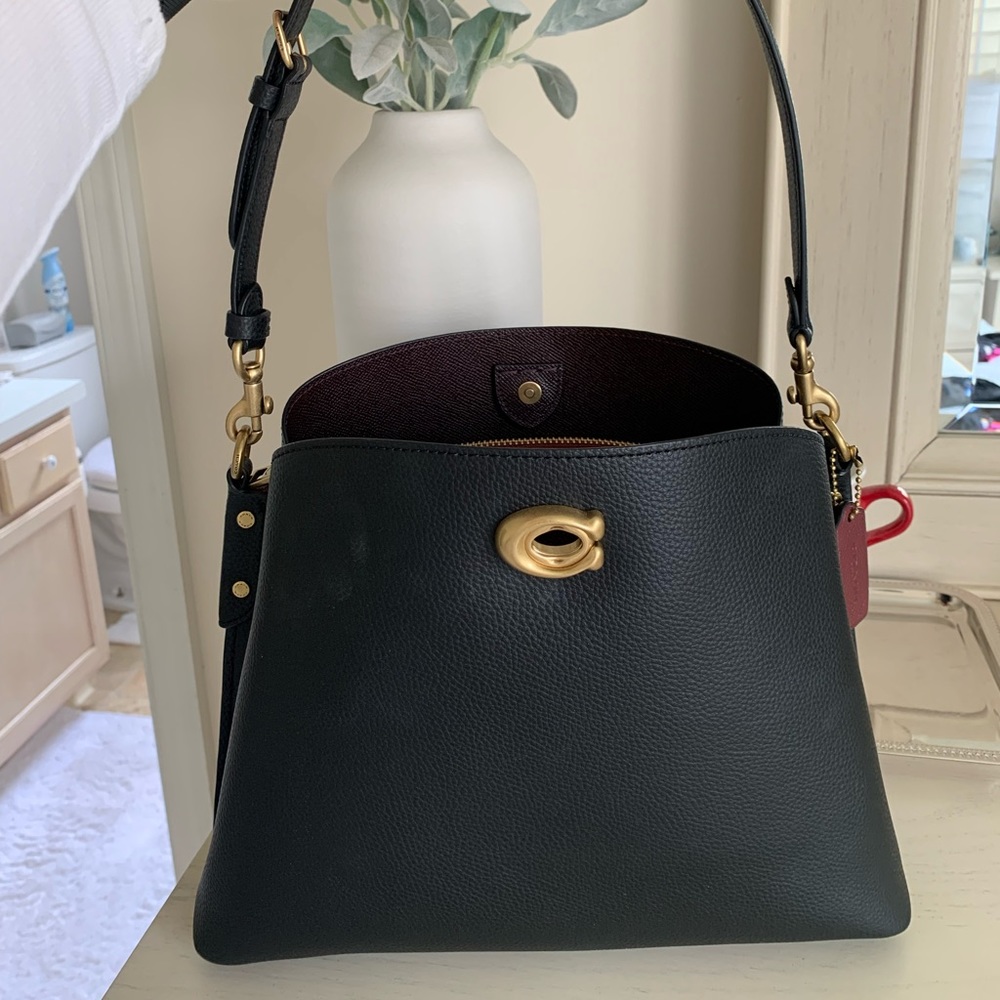 Coach Willow Handbag in Black!